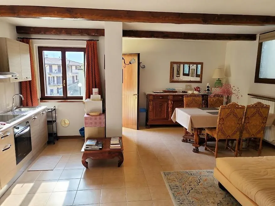 ヴァルマドレーラ Relais Garden Lecco Bed & Breakfast