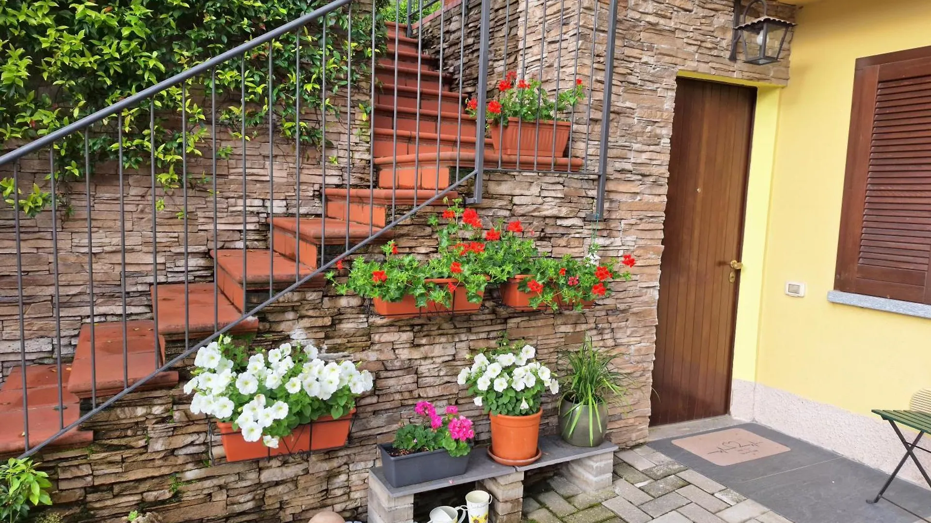 ヴァルマドレーラ Relais Garden Lecco Bed & Breakfast 0*,  イタリア