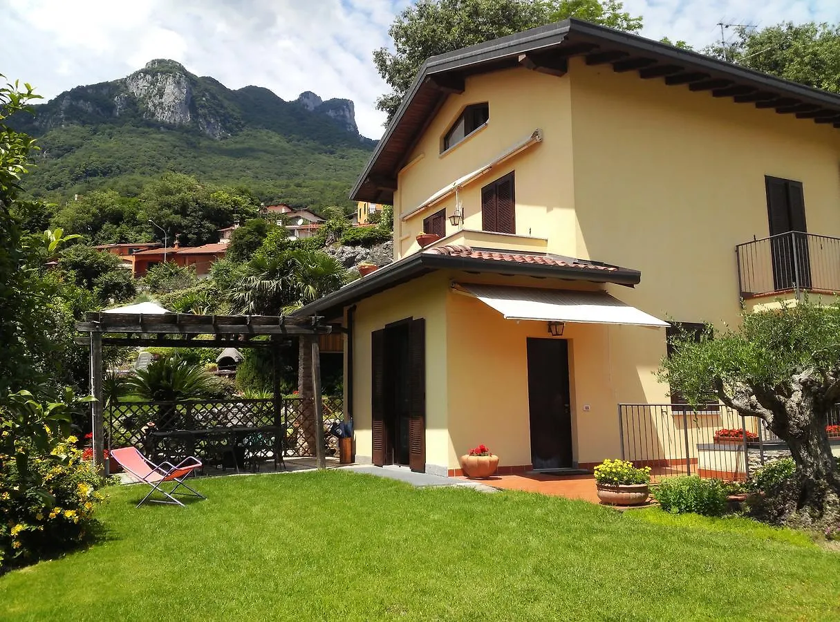 ヴァルマドレーラ Relais Garden Lecco Bed & Breakfast